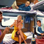 Pin-Up vintage con la propaganda soviética