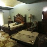 México: Autodefensas de Michoacán se apoderan de mansiones de los Caballeros Templarios