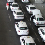 Un vídeo prueba un fallo en los taxímetros de Madrid que permite abusar del cliente