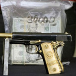 La mansión de un capo mexicano de la droga después de una redada [ENG]