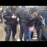 Detención en la manifestación contra la venta de vivienda pública del IVIMA