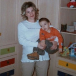 "Señora Cospedal, soy Manuel, tengo 12 años y parálisis cerebral, no puedo oír, ni ver, ni andar"