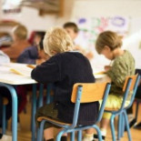 A esos padres que no quieren “niños retrasados” en las clases de sus hijos