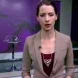 Presentadora de RT opina en contra de la intervencion de Rusia en Ucrania [EN]