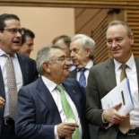 Fabra advierte a la oposición de que no podrá rescindir los conciertos sanitarios aunque gobierne porque están blindados