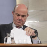 Guindos reconoce que su Gobierno hará caso a Bruselas y tocará el IVA