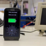 ¿Cargar tu teléfono en 30 segundos? Una empresa israelí dice que puede [ENG]
