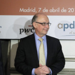 Montoro descubre entre risas que él mismo aprobó en 2002 una medida que anunció hoy