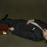 El ex consejero delegado del banco holandés ABN Amro mata a su familia y después se suicida