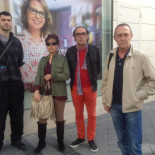 La protesta de varios ciudadanos impide a un policia seguir "dando de hostias" a un detenido en el centro de Valladolid