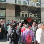 Ningún escritor acude a la firma de libros de la Fnac hasta mediodía