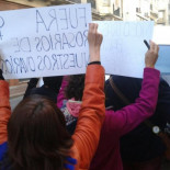 Escrache a Celia Villalobos en Montevideo, 23 de abril