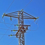 La velocidad de los electrones en los conductores no es la de la luz… ¡ni se acerca!