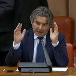 Los parados que residan fuera más de 90 días tendrán que adelantar el coste de su sanidad