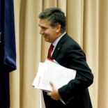 Más de mil imputados por cobrar el paro sin haber trabajado escapan al extranjero