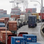 ¿De qué exportaciones obtiene cada país la mayor cantidad de sus ingresos?