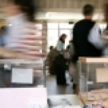 Suiza rechaza en referéndum subir el salario mínimo