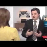 EiTB censura un sketch de “Euskadi Movie” sobre puertas giratorias entre políticos y empresas energéticas