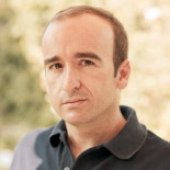 El Telediario pone un tuit irónico de Gerado Tecé como ejemplo de insulto a la Casa Real