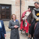 Cospedal se salta a la torera la ley electoral y realiza visitas prohibidas en campaña