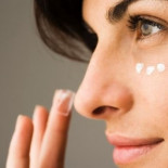 La mayoría de cremas antiarrugas no las eliminan y las que más reducen son las más económicas