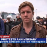 La policía turca detiene a un corresponsal de CNN en plena conexión en directo