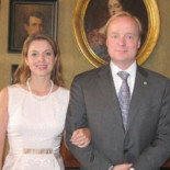 Carlos Javier II reclama el trono de España a Felipe VI