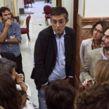 Madina se declara republicano y pide al PSOE que afronte el debate de la monarquía