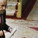 Rubalcaba: Somos republicanos pero compatibles con la Monarquía