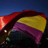 La Policía impedirá exhibir banderas republicanas en el desfile con el aval de un informe de la Abogacía del Estado