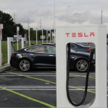 Tesla anuncia coches compactos por unos 22,500 € para final de 2016 [ENG]