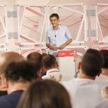 Decenas de robots hacen campaña por Madina en Twitter