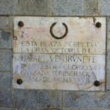 “No se te ocurra votar a favor de quitar ‘el águila’ de la plaza, ¿eh?… que aquí te fusilan, ¿eh?”