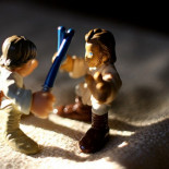 La receta para fabricar una espada láser: fibra de vidrio, cerámica y teravatios de potencia