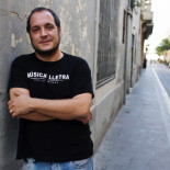 La multa del mosso condenado por agresión a David Fernandez ayudará a reconstruir Can Vies