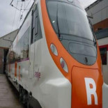 Un revisor obliga a parar un tren una hora al negarle el descuento a una mujer de 80 años