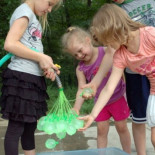 Esto puede ser la mayor invención en la historia de los globos de agua [ENG]