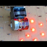 Rusos haciendo experimentos con el magnetrón desmontado  de un microondas[RUS]