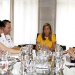 Carta de un enfermero. Existe un riesgo mayor que el ébola, y está tras el cristal