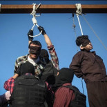 Irán ejecuta en la horca a dos homosexuales