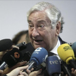 El consejero admite su error: ‘no tenía ni idea’ sobre el control para prevenir el contagio del ébola en los sanitarios