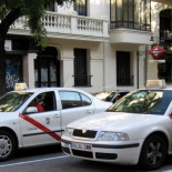 Alquilar un coche sale más barato que coger un taxi del aeropuerto a la ciudad