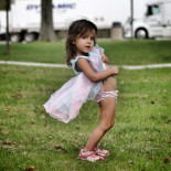 Respuesta de un fotógrafo al que acusaron de pornografía infantil por utilizar fotos de su hija desnuda [ENG]