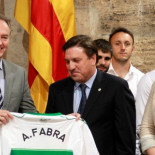 La Generalitat valenciana gastó parte del dinero de su rescate en pagar entradas del Real Madrid, Barça y toros