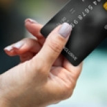 Adiós a los recargos por pagar con tarjeta