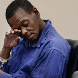 Dos hermanos con discapacidad mental, declarados inocentes tras 30 años en la cárcel (ING)