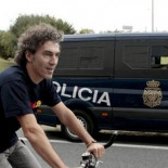 El bombero sancionado por negarse a colaborar en un desahucio: "Lo volvería a hacer"