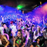 Pastillas, excitación y retortijones: lo que queda del acid house y la cultura de rave 25 años después