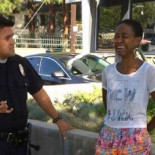 Actriz de "Django desencadenado" detenida tras ser confundida con una prostituta por besar a un hombre blanco