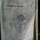 Expulsan a pasajero de un avión "por hacer garabatos terroristas"